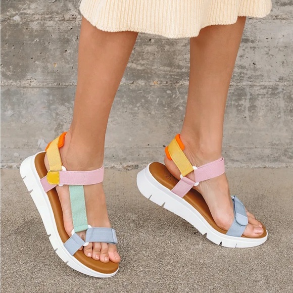 Dirty Laundry Multicolor Strap Sandals - Picture 1 of 13